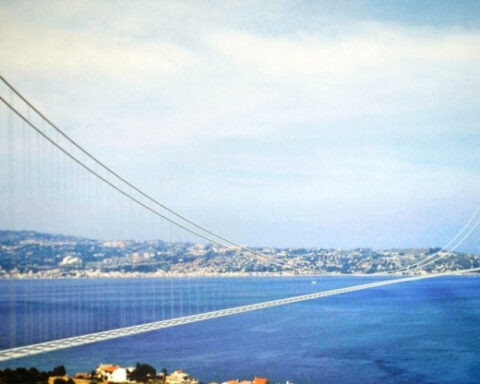 Ponte sullo stretto